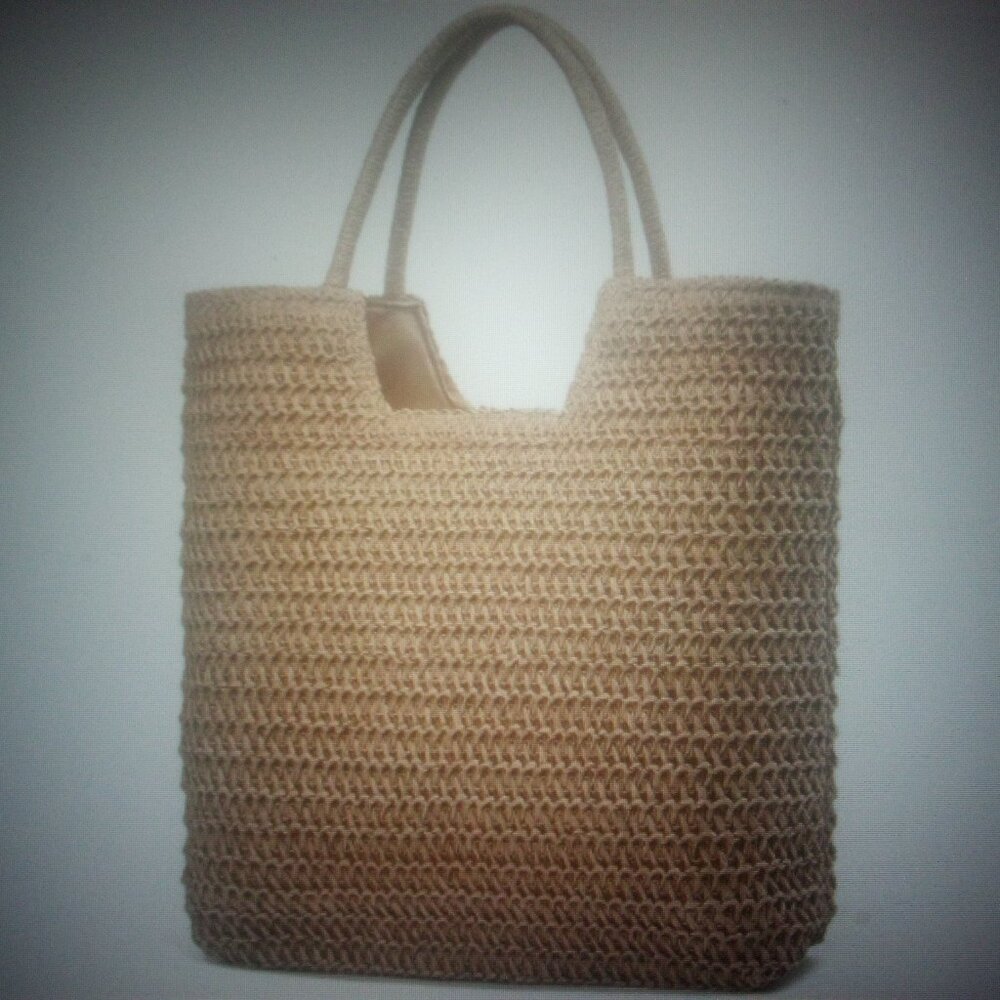 straw tote bag